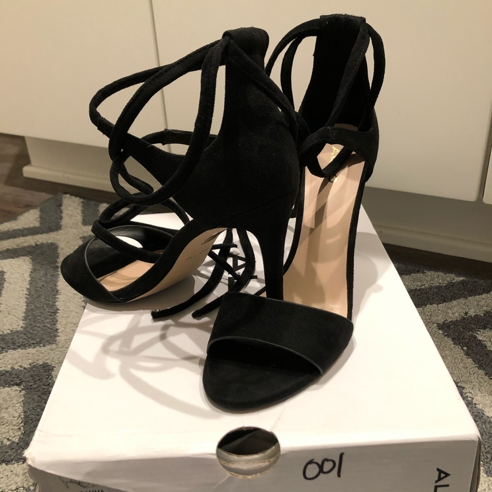 Sexy lace up heels.